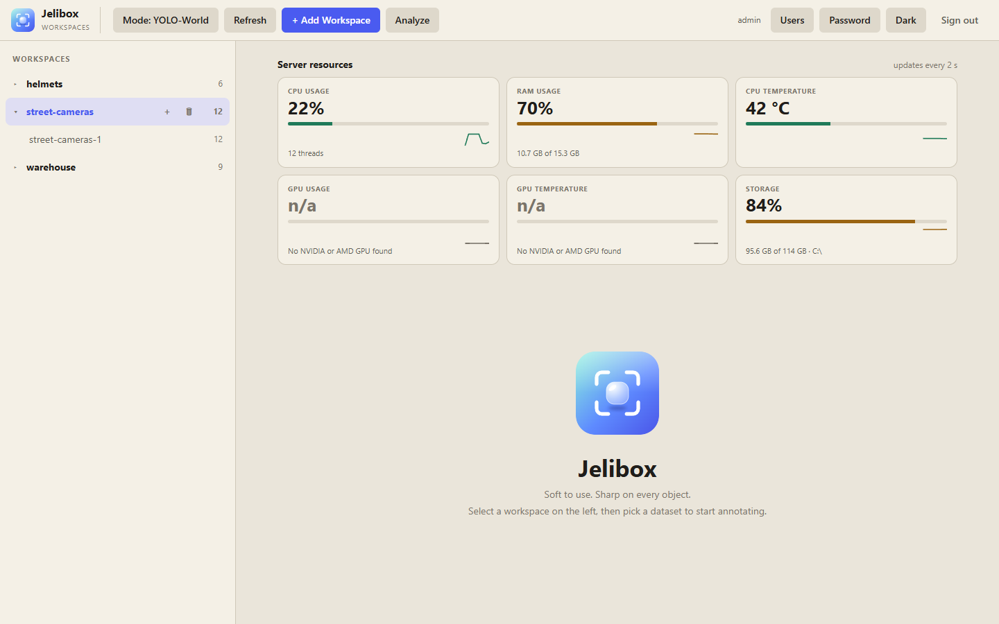 The web version's workspace page with six tiles for CPU, RAM, temperatures, GPU and storage